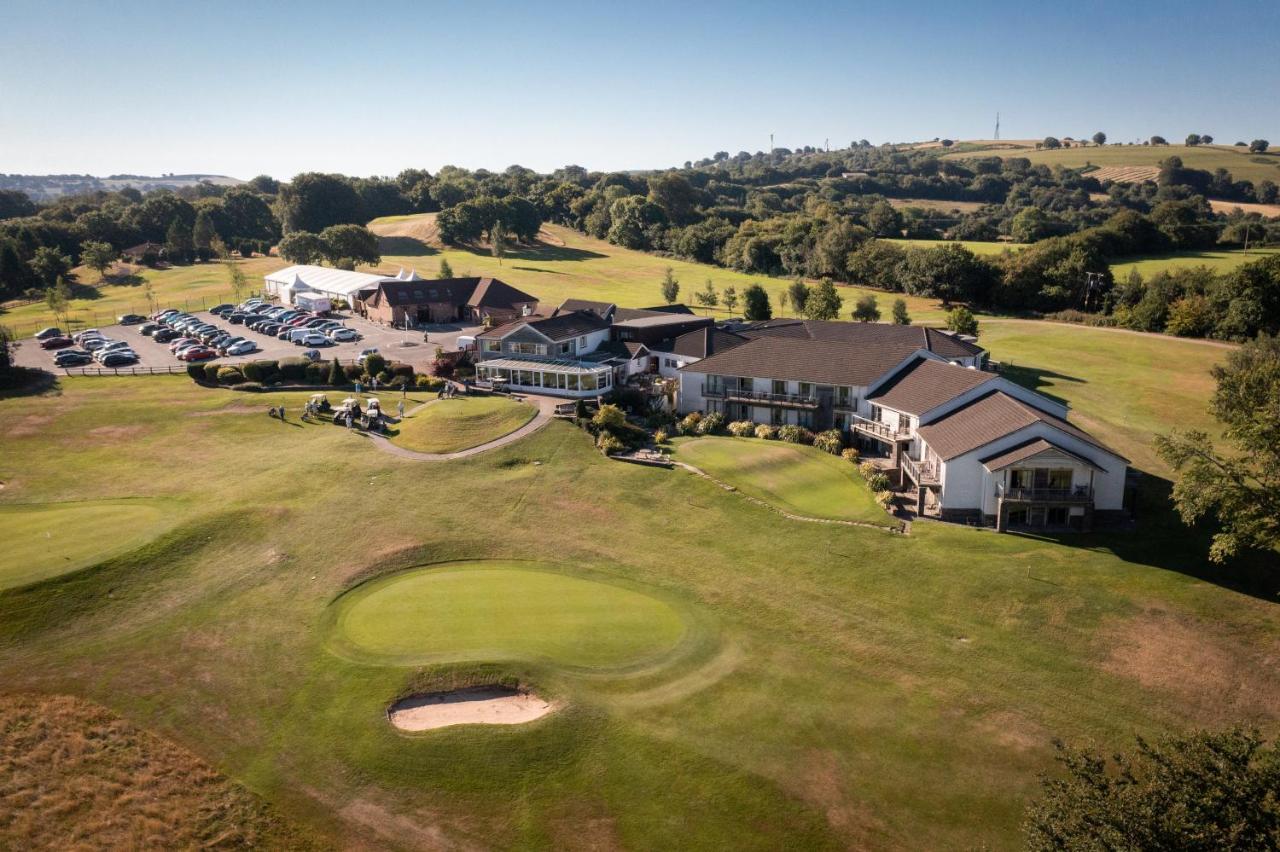 בלקווד Bryn Meadows Golf, Hotel & Spa מראה חיצוני תמונה