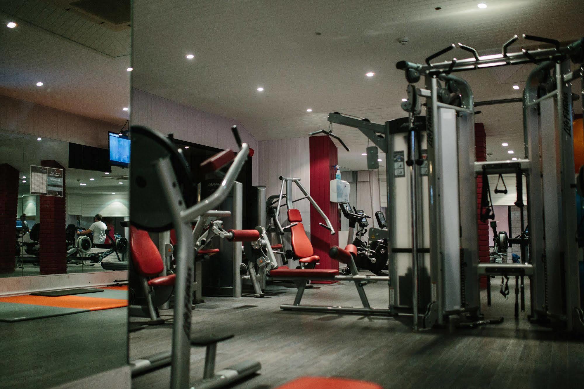 בלקווד Bryn Meadows Golf, Hotel & Spa מראה חיצוני תמונה