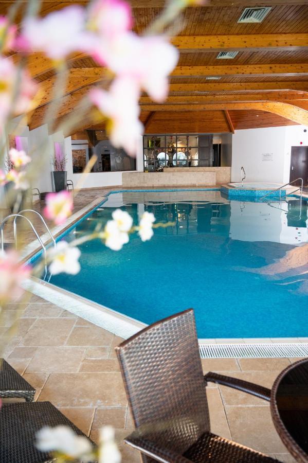 בלקווד Bryn Meadows Golf, Hotel & Spa מראה חיצוני תמונה